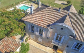 Amazing Home In Saint-Christoly-De-Blaye